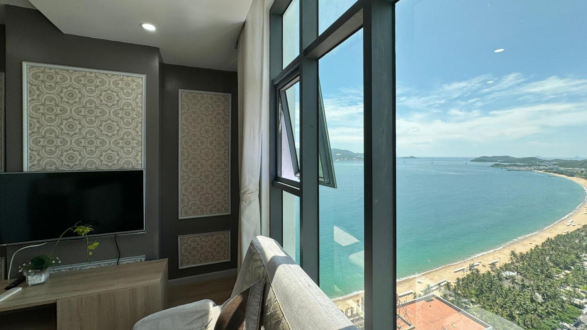 Phi Yen 60 Tran Phu Apartment Nha Trang Bagian luar foto